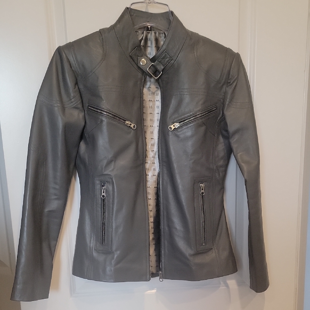 Italian Gray 100% Leather Jacket Size Xtra Small/Small Tag Says S New No Tags